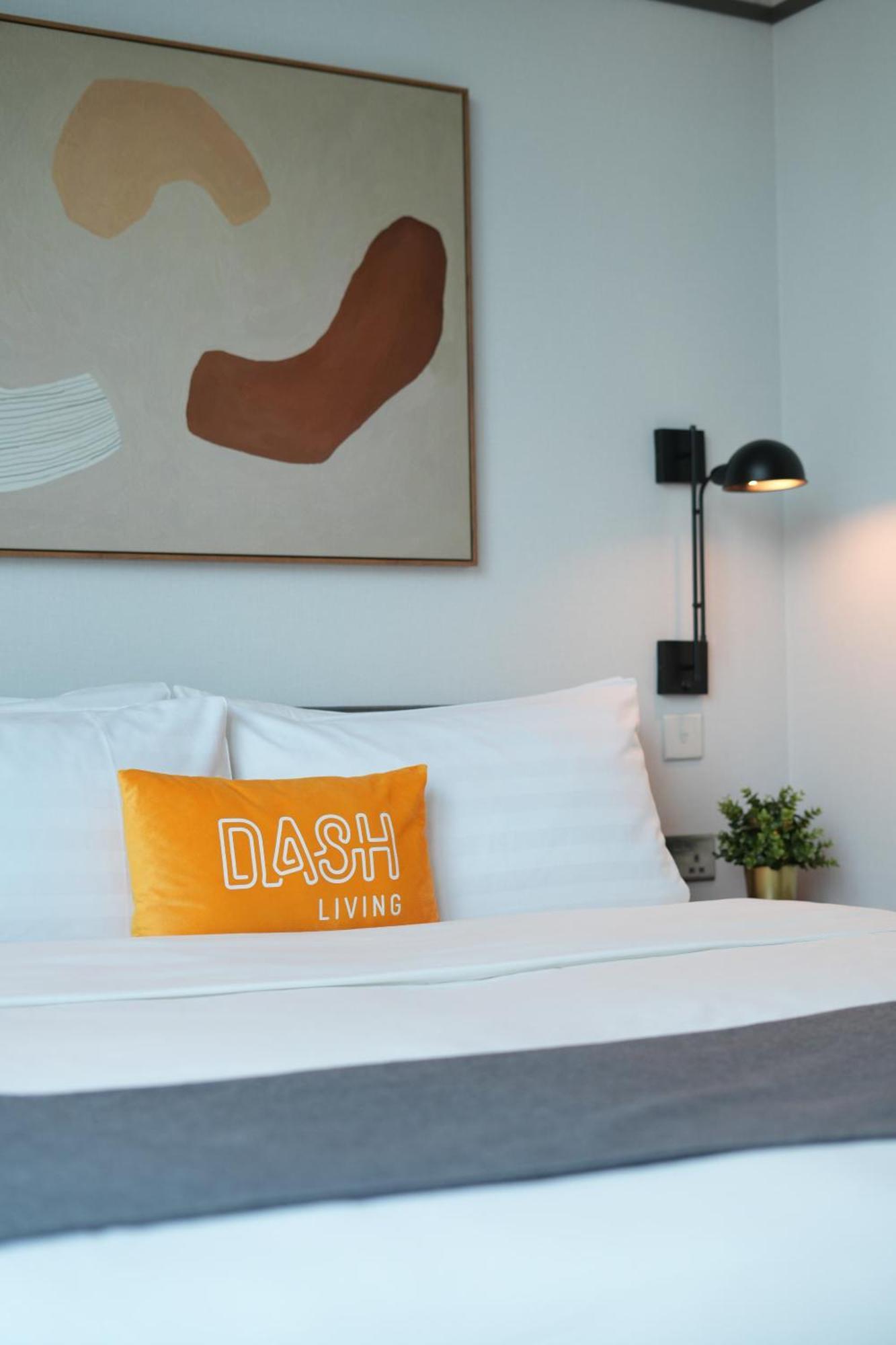 Dash Living On Queen'S Hong Kong Exterior foto