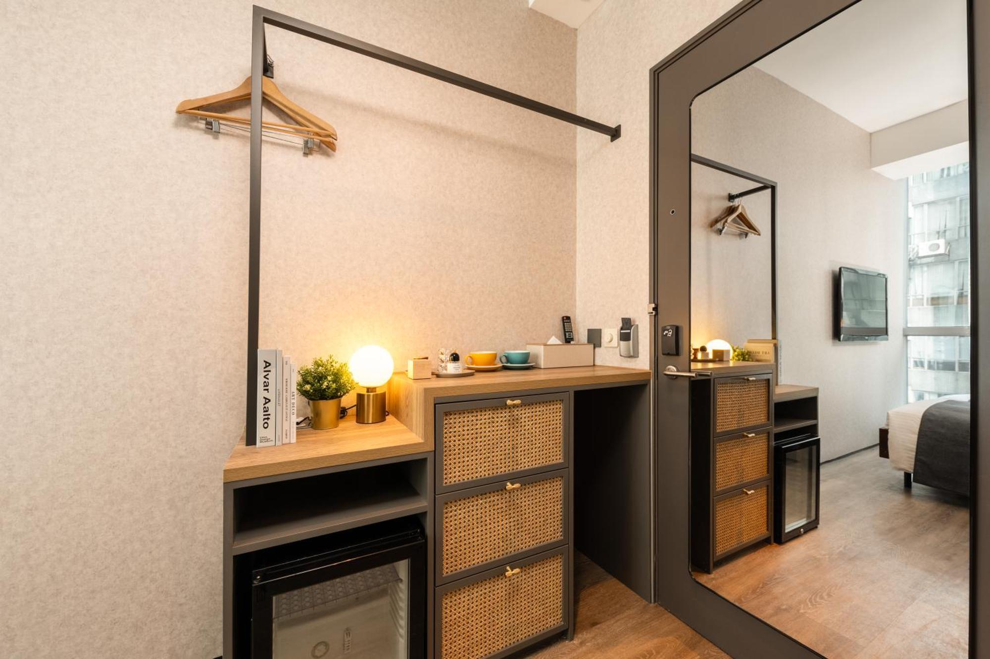 Dash Living On Queen'S Hong Kong Exterior foto